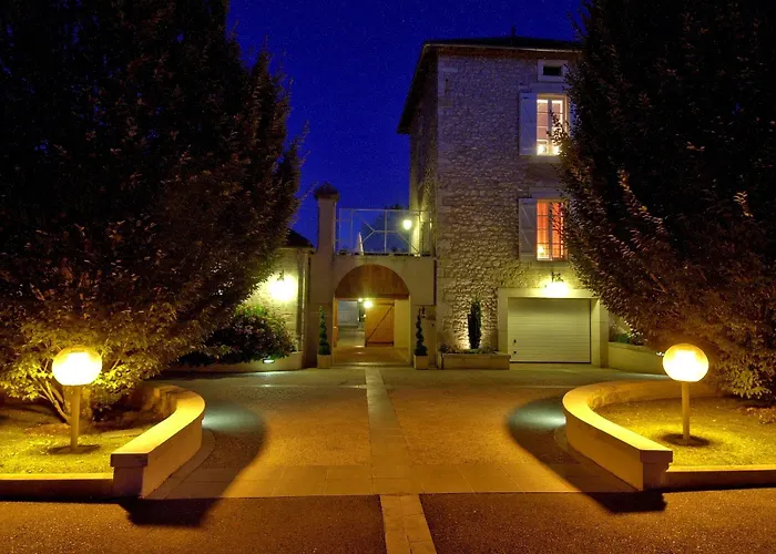 Hostellerie Clau del Loup - Logis Hotels
